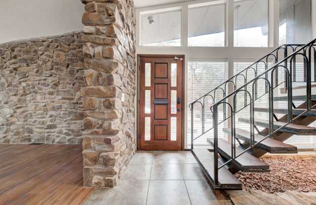 2008 North Briarcliff Avenue Gallery 2