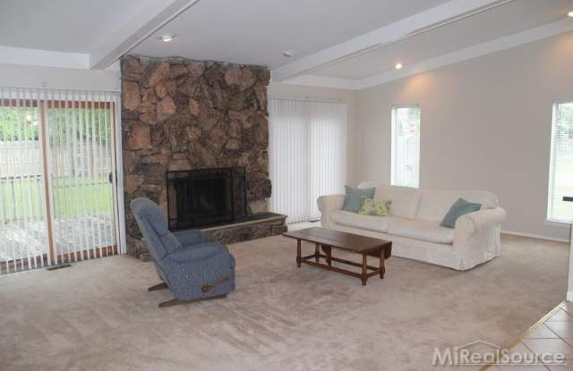 38451 Century Drive Gallery 3