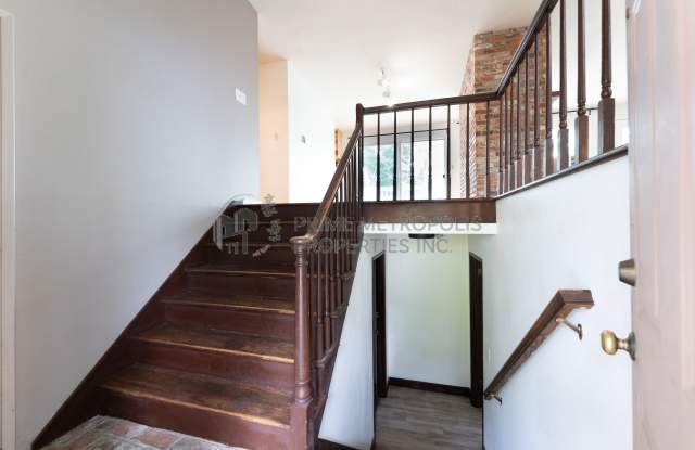10706 Lakeside Avenue Northeast Gallery 3
