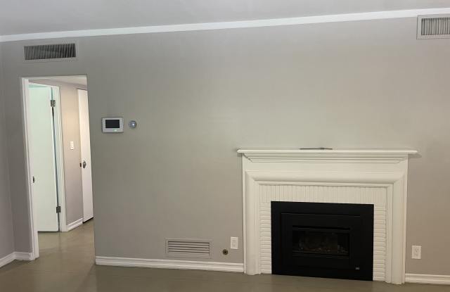 333 S Alvernon Way Apt 51 Gallery 4