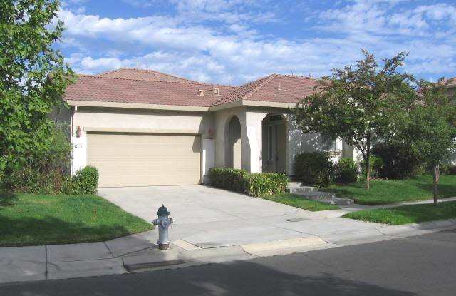 Beautiful Natomas area home on corner lot photos photos