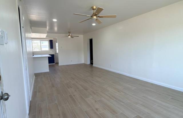 7605 PARKLAND Drive Gallery 3
