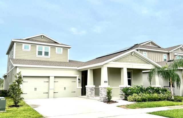 Like New - Large 4/4 Single Story Home with Bonus Loft!  Resort Pool! Privacy Lot photos photos