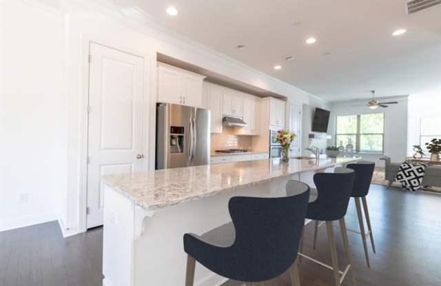 2388 Montford Place Gallery 2