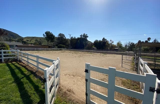10832 Santa Rosa Road - 10832 Santa Rosa Road, Santa Rosa Valley, CA 93012