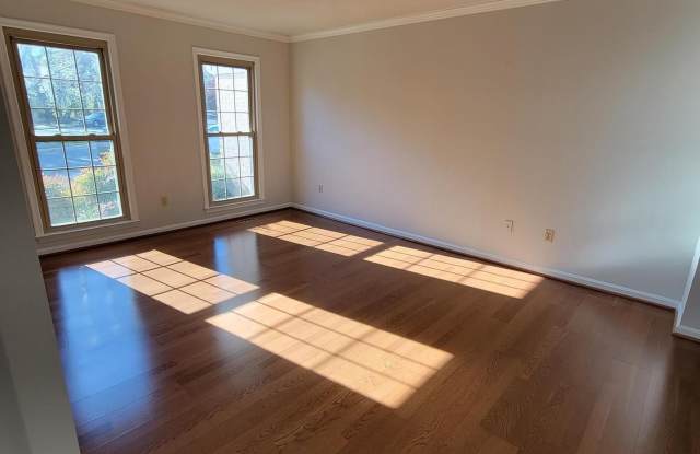 5441 CHESHIRE MEADOWS Way Gallery 3