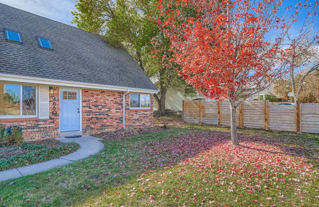 4-bed, 2-bath brick home in highly sought-after South Boulder! - 4660 Sioux Drive, Boulder, CO 80303