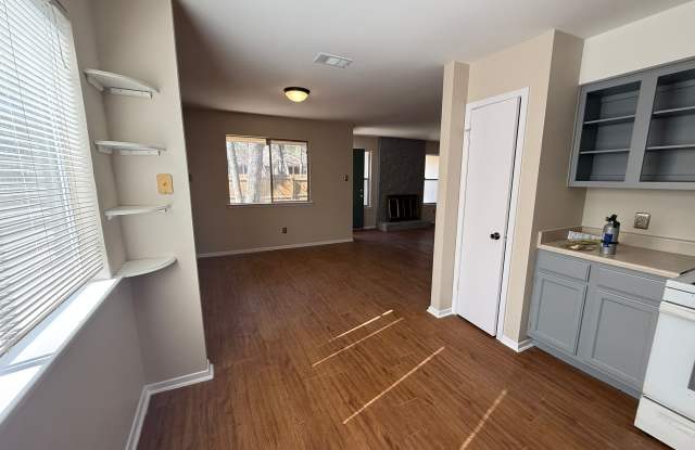 9302 Canus Dr Gallery 3