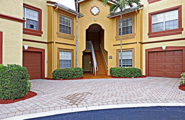 15590 Ocean Walk Circle, 106 - 15590 Ocean Walk Cir 106, Iona, FL 33908