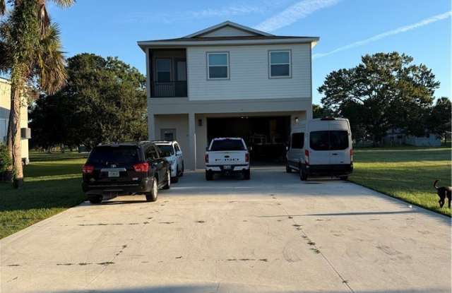 11545 W Clubview Drive Gallery 1
