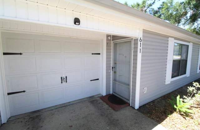611 TELERAN ST Gallery 3