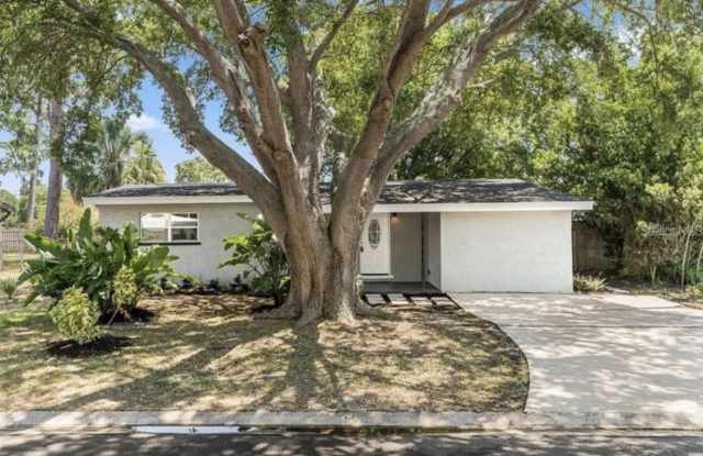 6690 33rd Avenue North photos photos