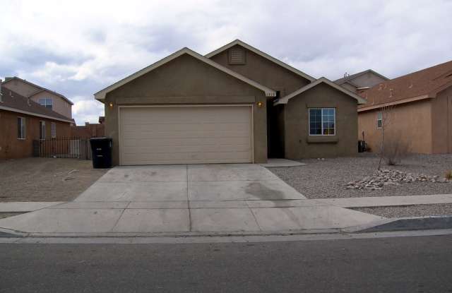 4BR, 2BA, 2CG - 1419 Airport Road Southwest, Bernalillo County, NM 87121