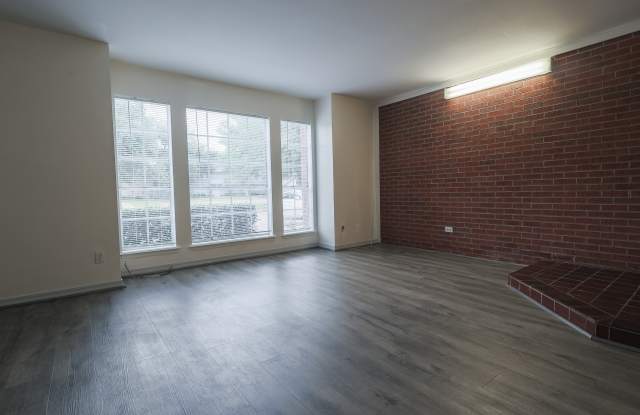 10014 Stratmore Cir Gallery 3