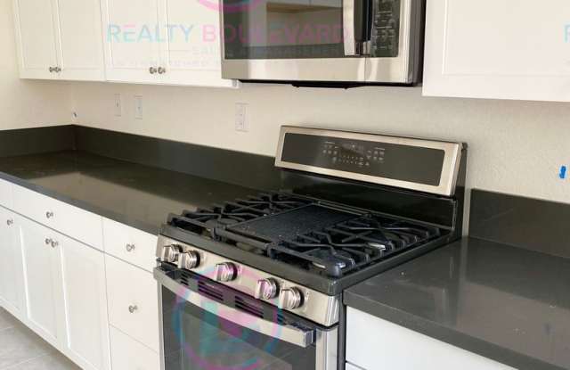 4 Bedroom 3 Bath Home On Corner Lot Home Near Sparks Galleria Gallery 4