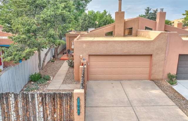Midtown Santa Fe 3 Bed, 2 Bath, 2 Car Garage and EV Charger photos photos