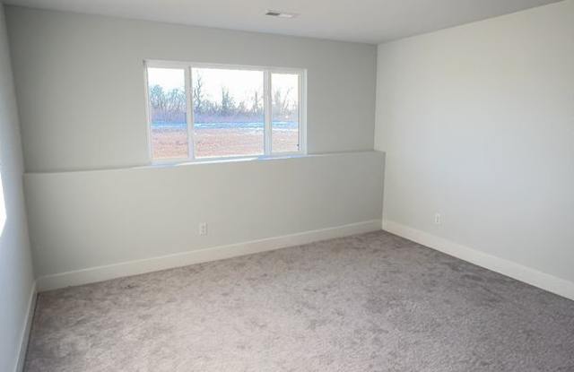 $1,850 - 4 bed 3 bath - Newer Build Duplex *COMING SOON* photos photos
