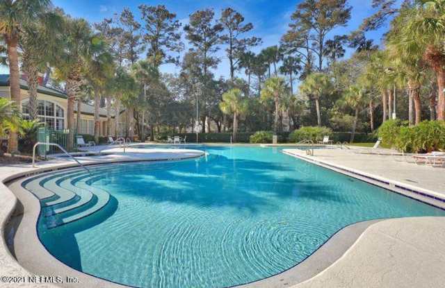 Condo Close to the Beach photos photos