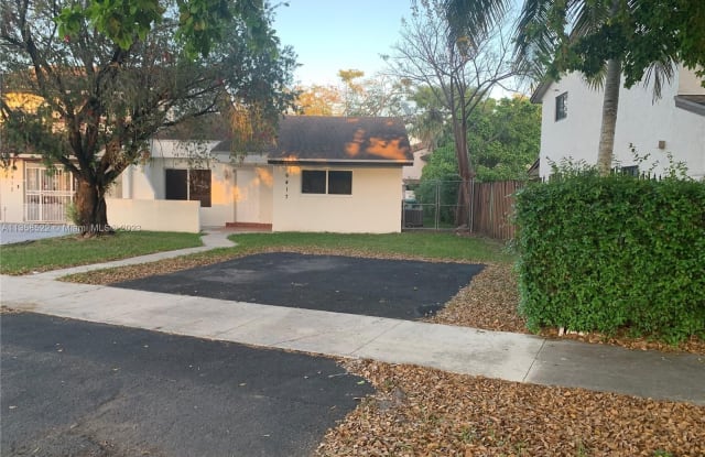 6417 SW 135th Ave - 6417 Southwest 135th Avenue, Kendale Lakes, FL 33183