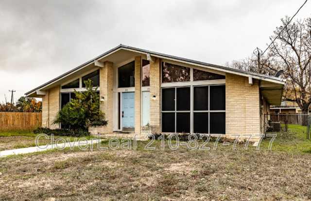 317 Gaiety Ln - 317 Gaiety Lane, Kirby, TX 78219 317 Gaiety Ln - 317 Gaiety Lane, Kirby, TX 78219