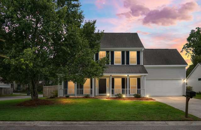 Gorgeous, 2 story, 4 BR, 2.5 BA Home with Fenced Yard near Magnolia Gardens photos photos