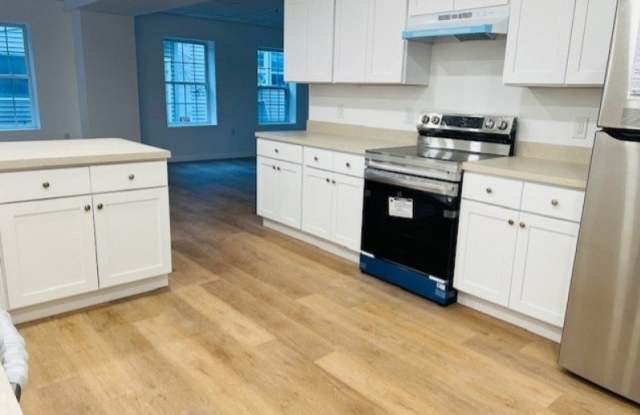 106 Main St photos photos