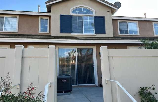 8341 E Truckee photos photos