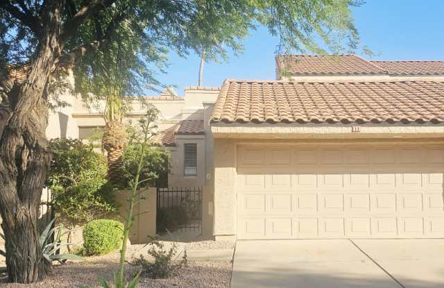 333 E Lilac Dr Gallery 1