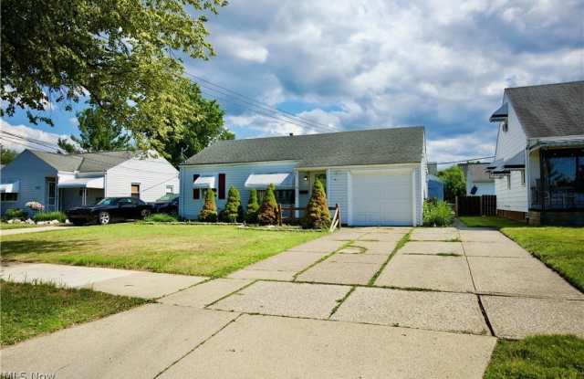 6117 Ira Avenue Gallery 3