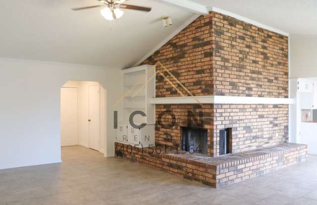 1708 Ridgeway Drive Gallery 2