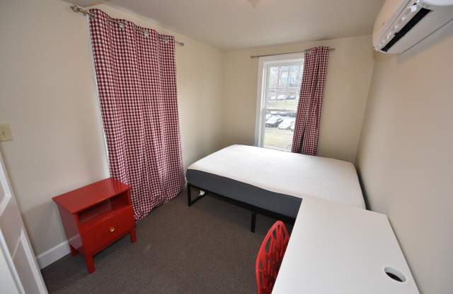 406 Stewart Ave - Apartment 3A Gallery 4