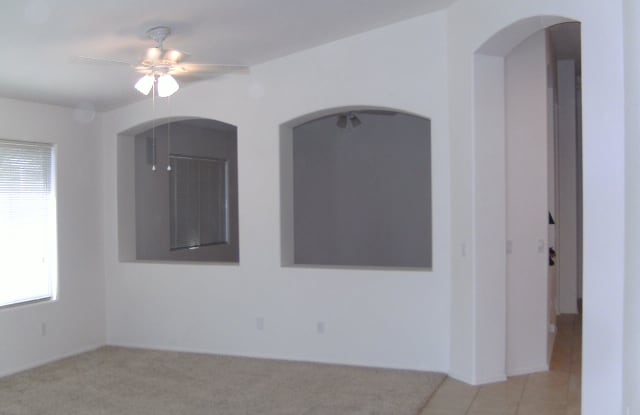 1190 S Sean Dr Gallery 3