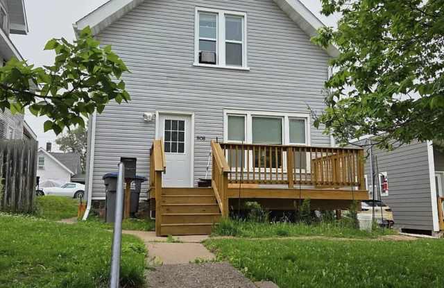 808 N 6th Ave E photos photos