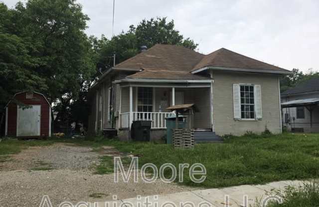 1410 Chaffin Street Gallery 1