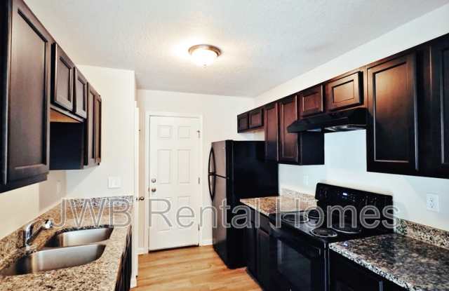 1139 Glencarin St Gallery 2