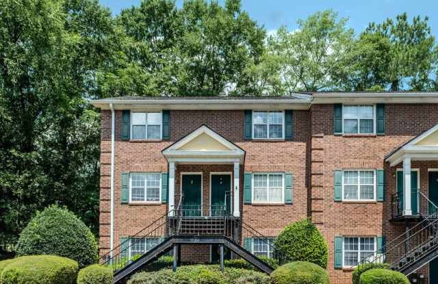 HALF OFF FIRST MONTH'S RENT | Fully Furnished 2 Bedroom, 2.5 Bath Townhome Near UGA | Move-In Ready! photos photos