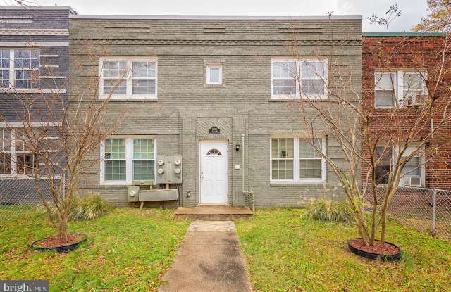 1809 I STREET NE Gallery 2