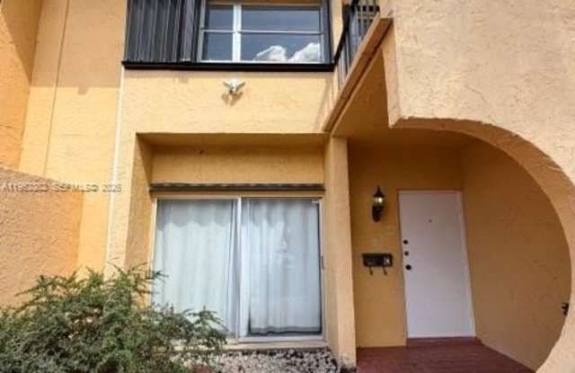 13725 SW 84th St photos photos