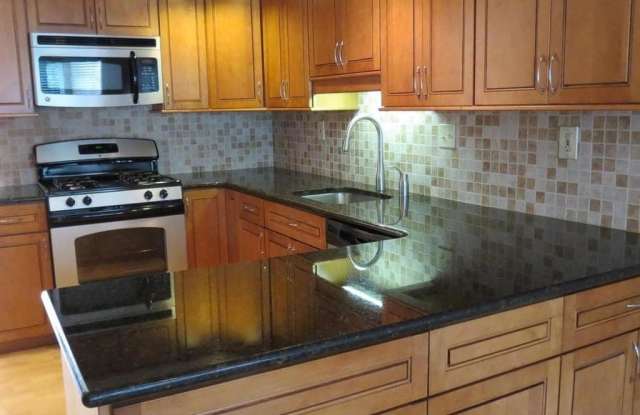 46 MILITIA HILL DRIVE Gallery 3