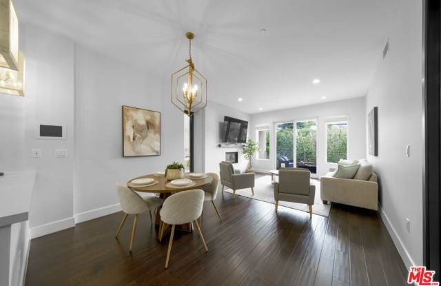 1318 Roxbury Dr unit: 219 photos photos