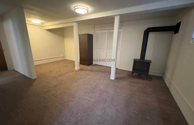 Available now - Downtown Eugene studio apartment photos photos Available now - Downtown Eugene studio apartment photos photos