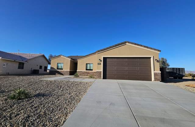 1 MONTH RENT FREE!!! BRAND NEW HOME in Desert Lakes Estates photos photos