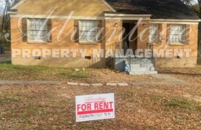 Very Nice Newly Rehabbed Duplex in Castalia Heights Area - 2277 Longstreet Drive, Memphis, TN 38114