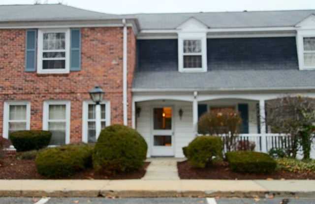 Apply Today! 2 Bedroom - 1.5 Bath condo with garage - heat and hot water included photos photos