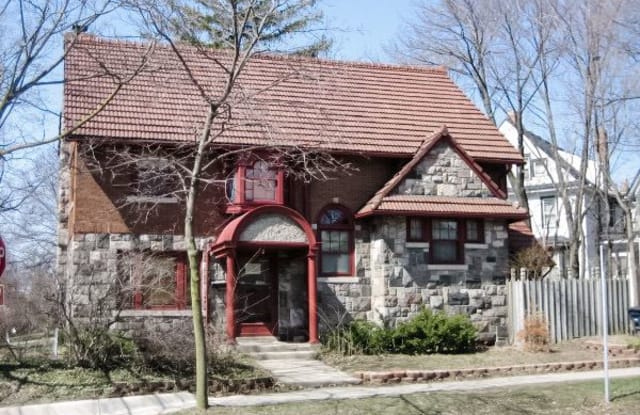 848 E University Ave - 848 East University Avenue, Ann Arbor, MI 48104