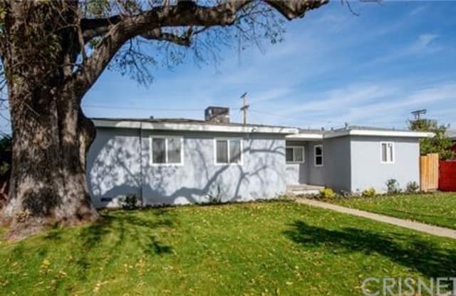 20237 Vanowen Street 20239 - 20237 Vanowen Street, Los Angeles, CA 91306