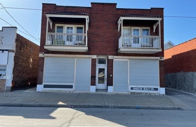 3450 West 105th St - 3450 West 105th Street, Cleveland, OH 44111