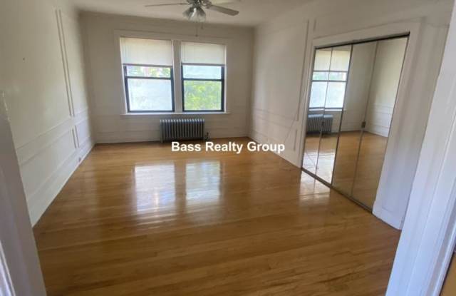 5114 South Blackstone Ave. photos photos
