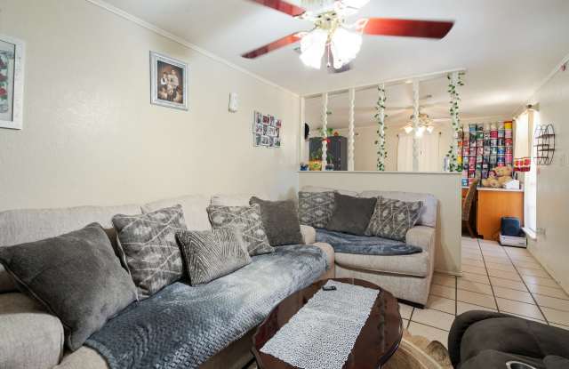 504 Avenue V photos photos