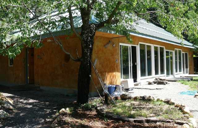 880 S Washington Dr - 880 South Washington Drive, Mount Shasta, CA 96067